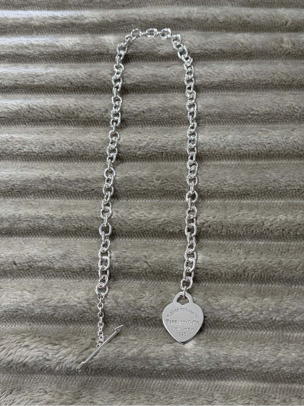 Tiffany & Co. Silver Heart Tag Toggle Necklace - Silver